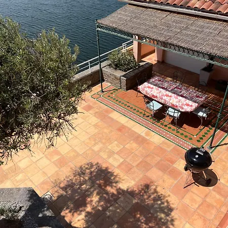 Villa La Pink House Family *