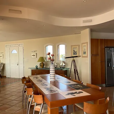 La Pink House Family Villa *