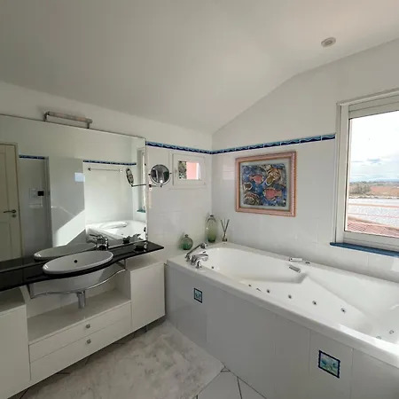 La Pink House Family Villa *